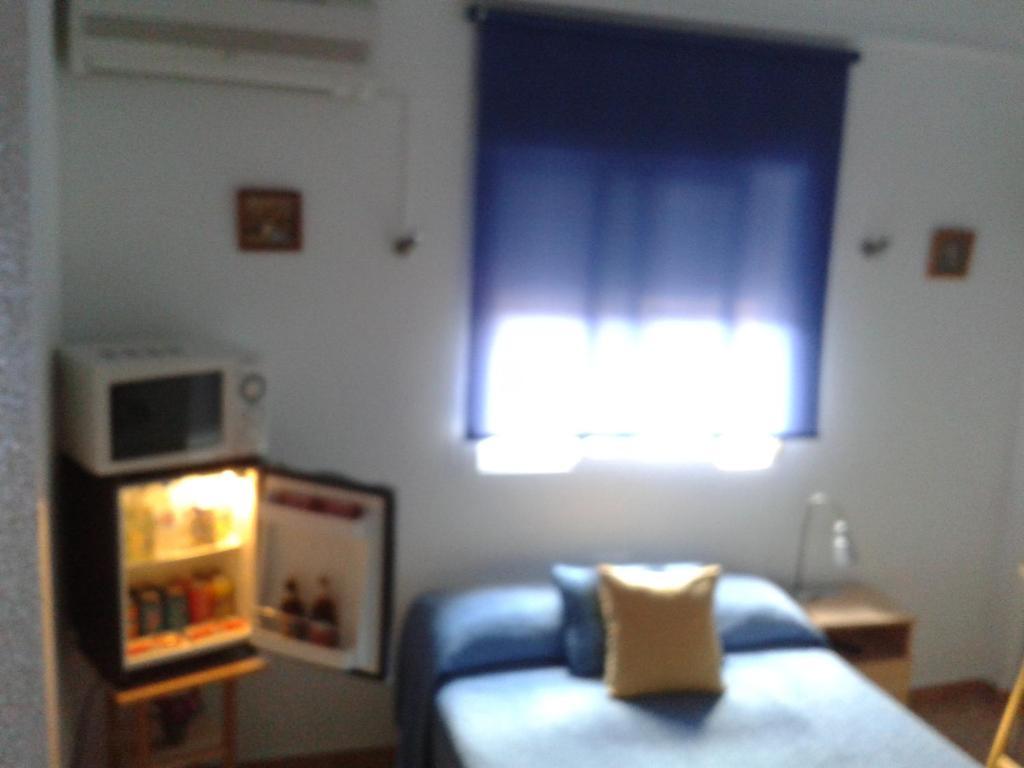 Hostal Arneva Orihuela Phòng bức ảnh